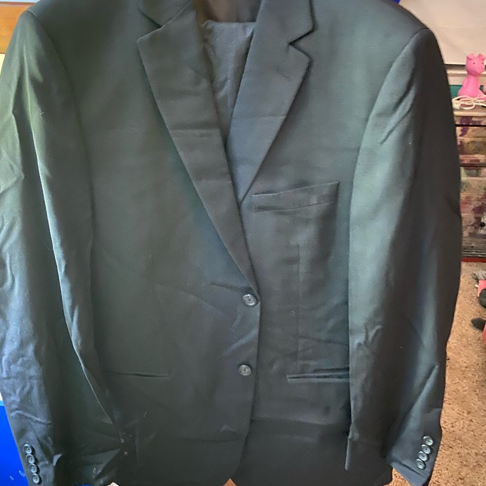 Pronto Uomo charcoal suit 44R